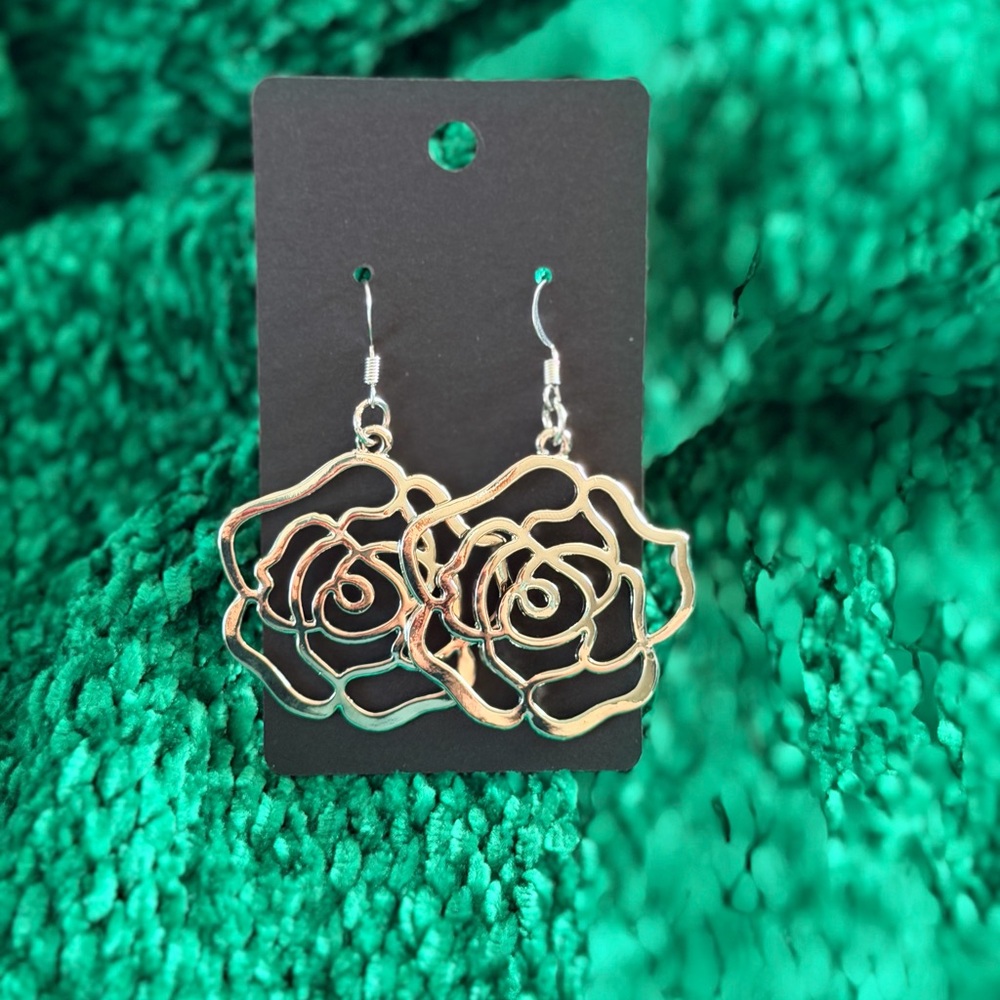 Elegant Silver Rose Earrings